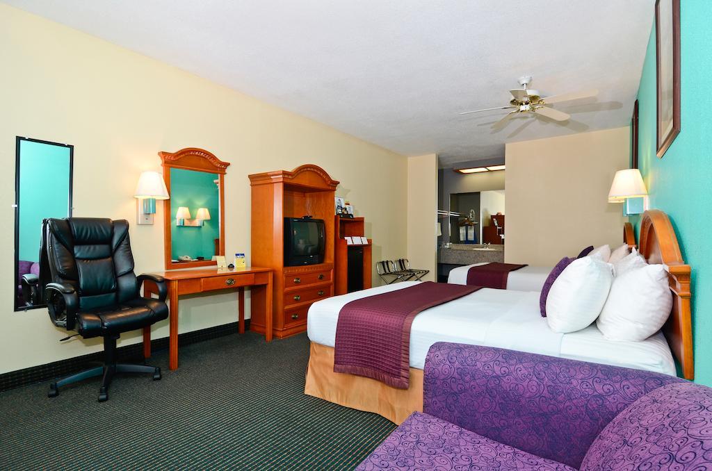 Best Western West Monroe Inn Room photo